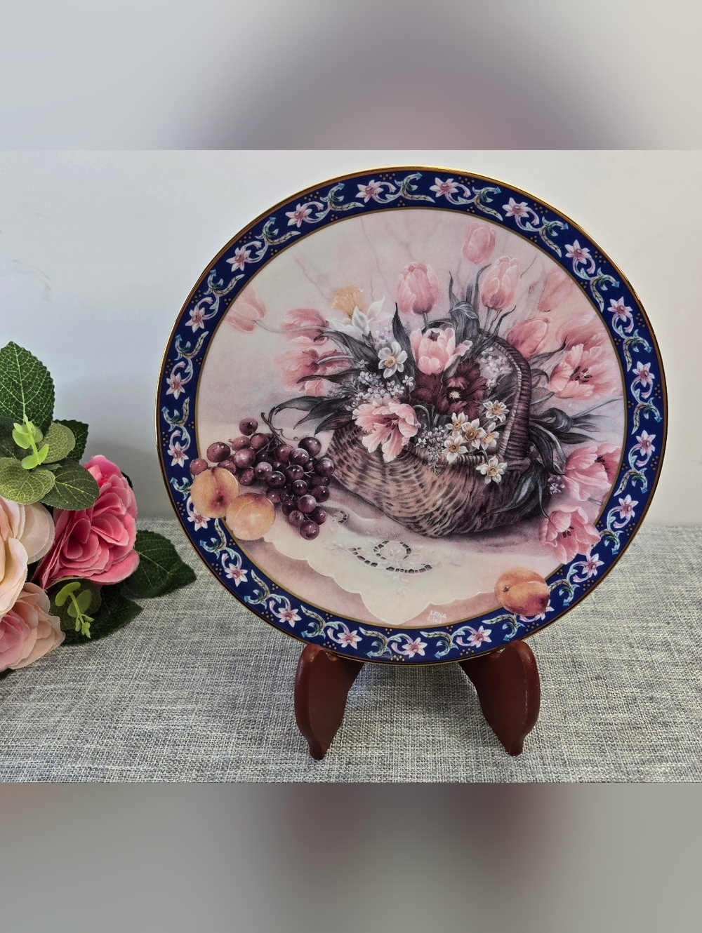 Parrot Tulips Sixth Issue Lena Liu's Basket Bouquets Collectors Plate 1992